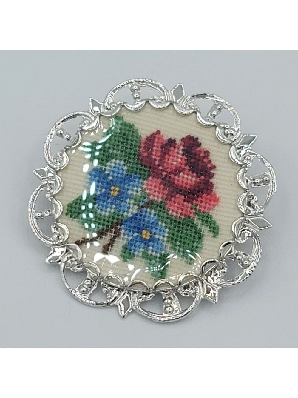 Vintage Pendant Brooch Floral Embroidery #1563